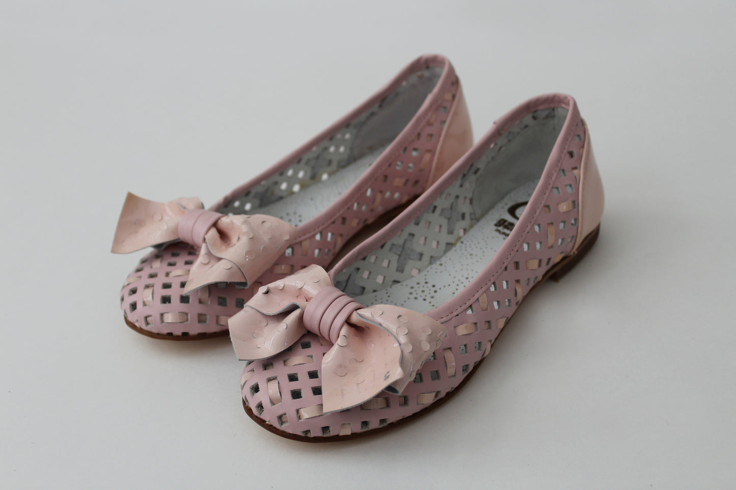 Gallucci Girls' Bow Flat