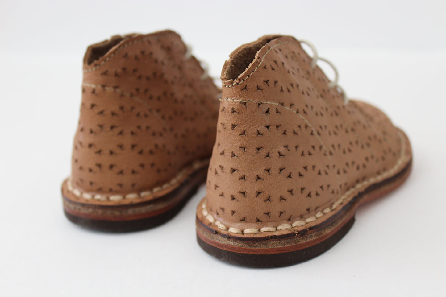 PèPè Boys' Lola Sand Boot